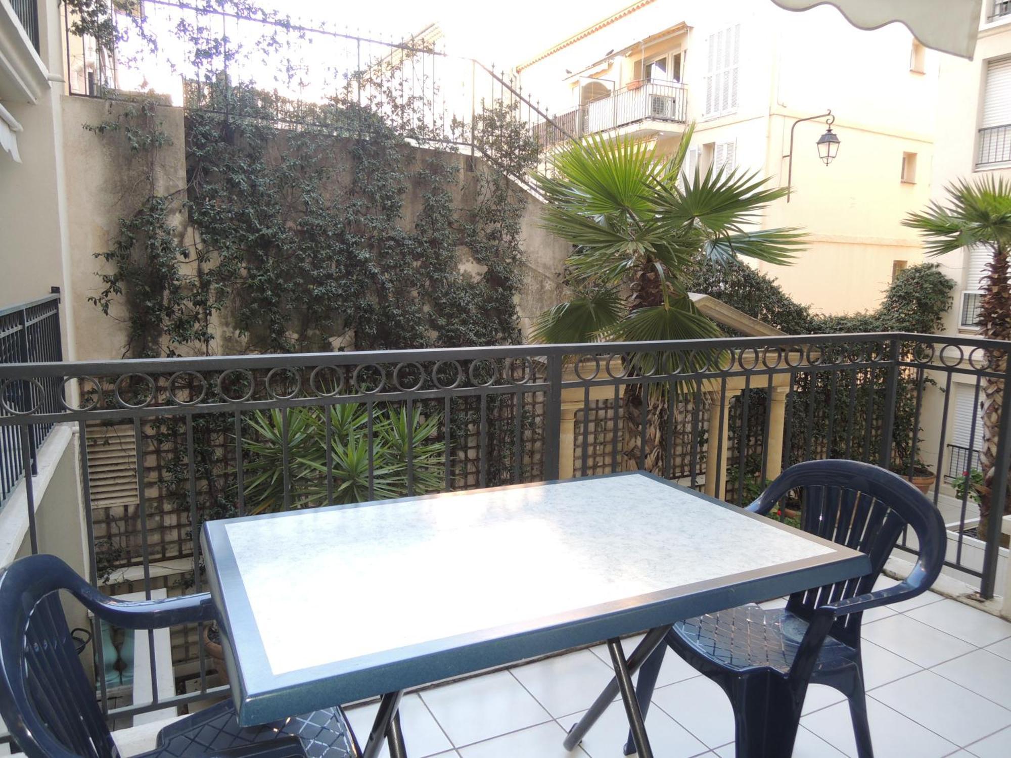 Cannes Palazzio Exterior photo